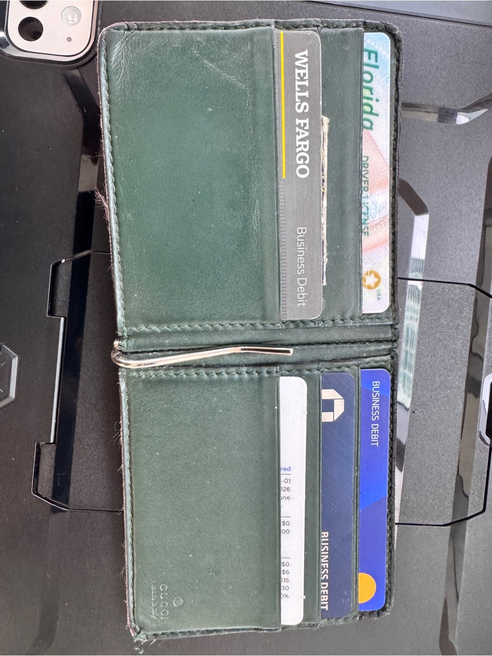 Gucci Men's Green Embossed Leather Wallet - Picture 3 of 6